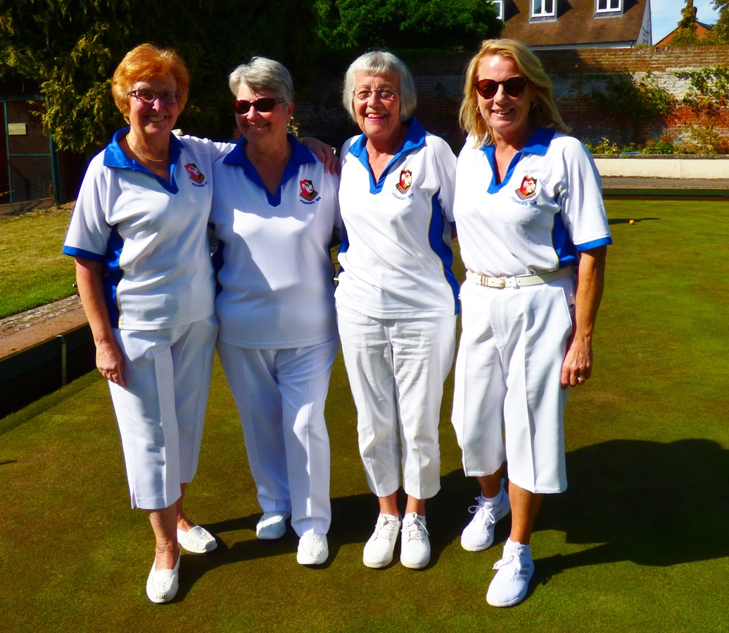 Ladies Handicap Pairs Finalists.